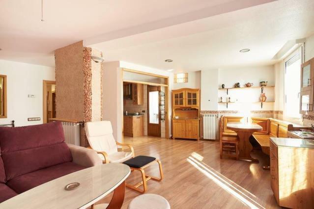 Apartment Trampantojo Apartamento En El Corazon De *
